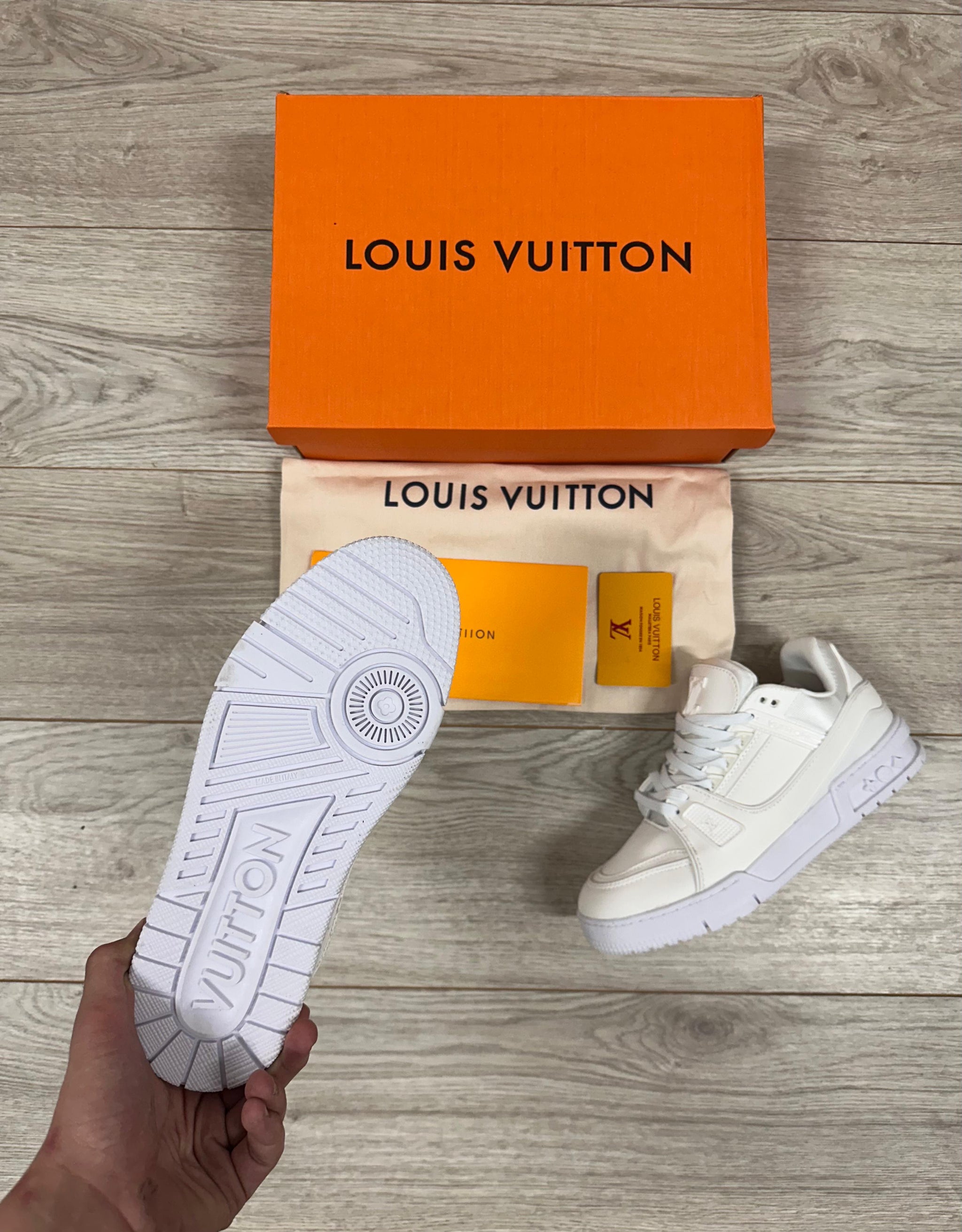 LV TRAINER - WHITE