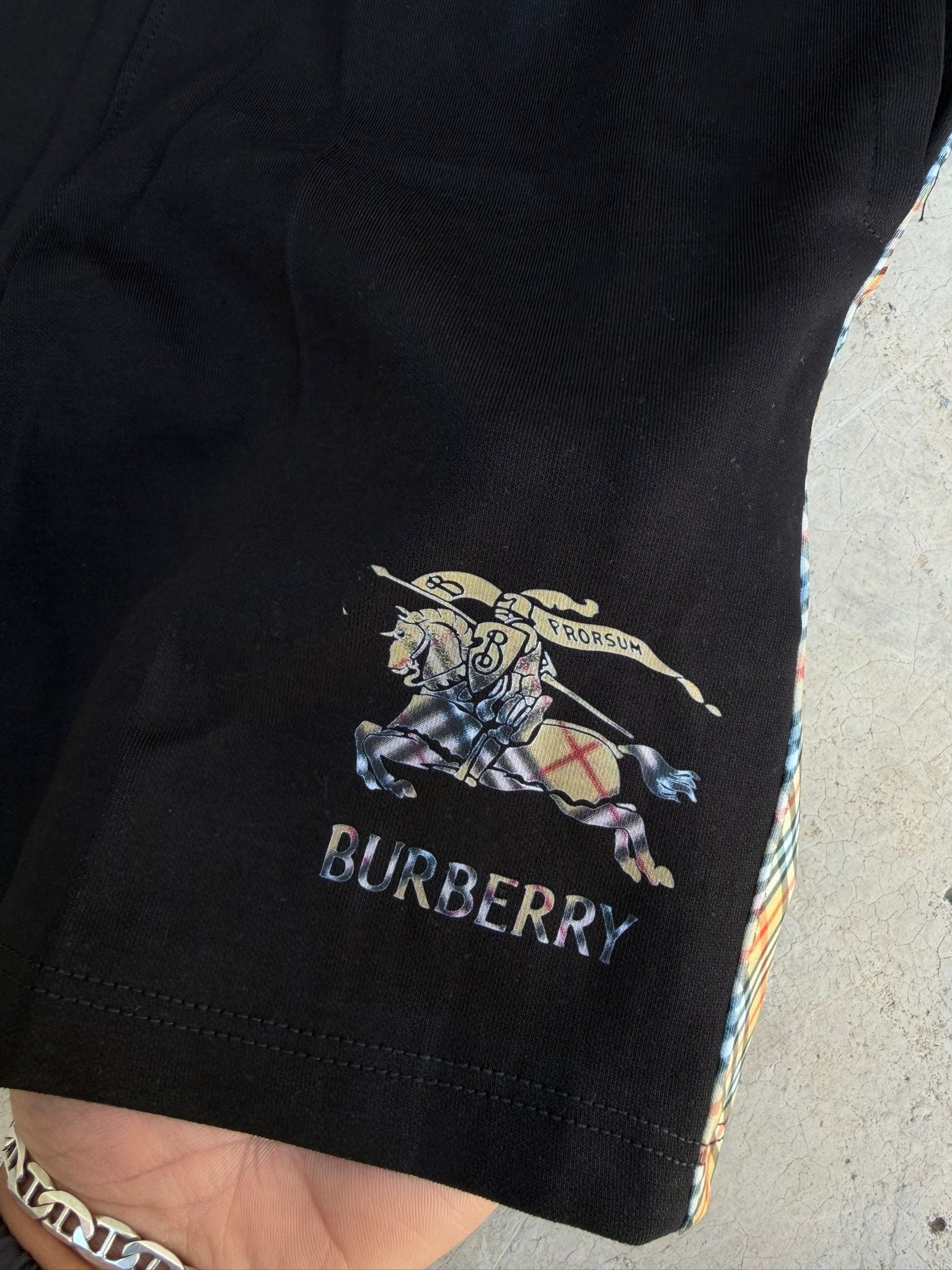 Conjunto Burberry negro