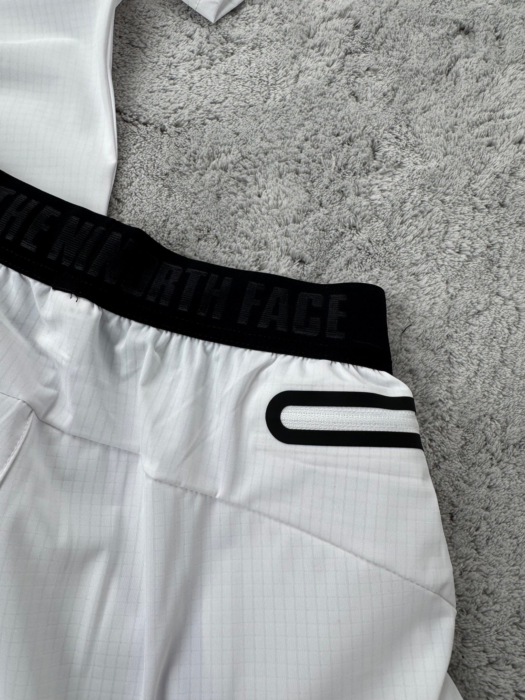CONJUNTO THE NORTH FACE - M2 BLANCO