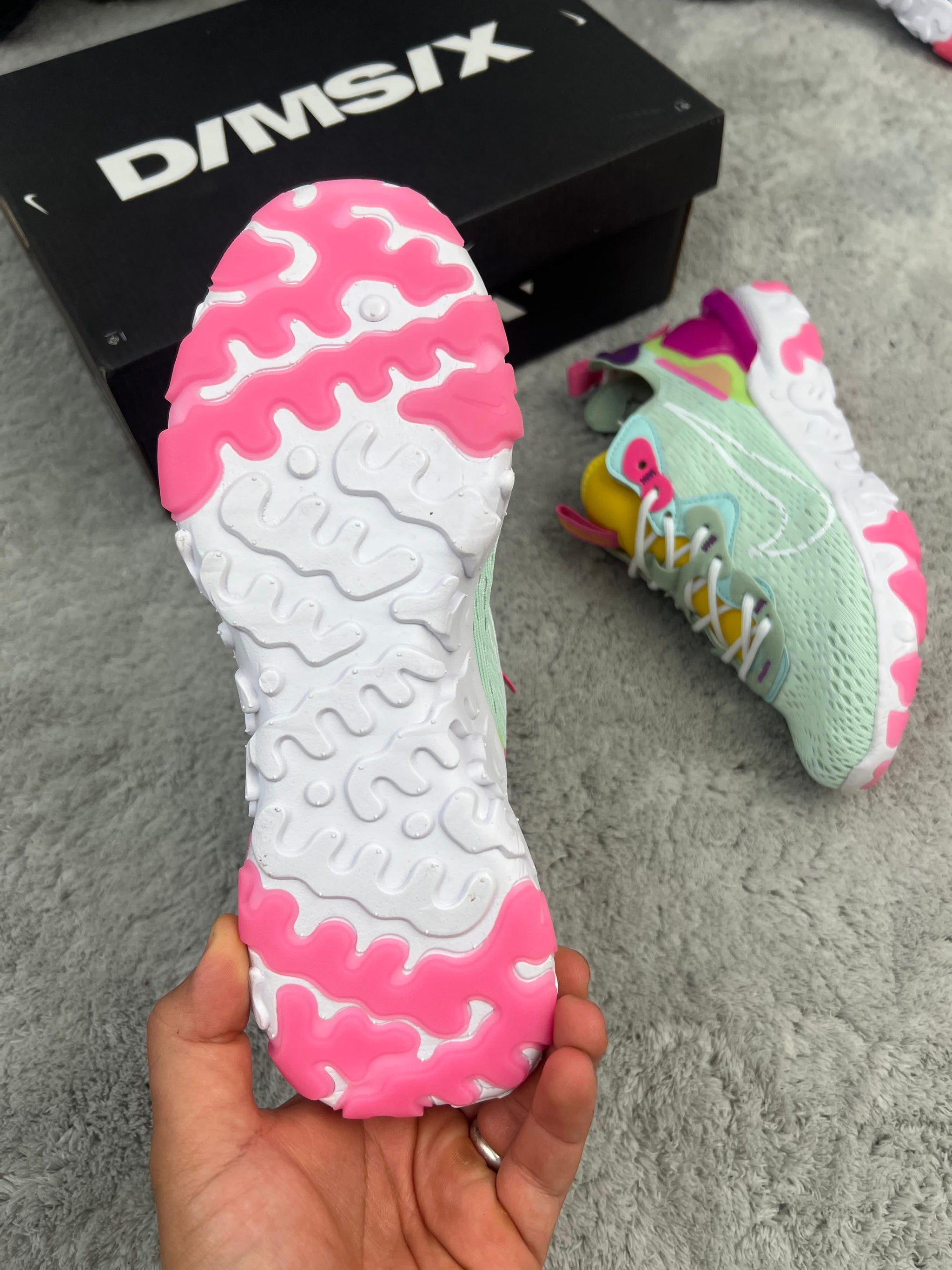 NIKE REACT VISION - VERDES