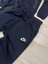 CONJUNTO NIKE TECH - AZUL MARINO