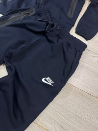 CONJUNTO NIKE TECH - AZUL MARINO