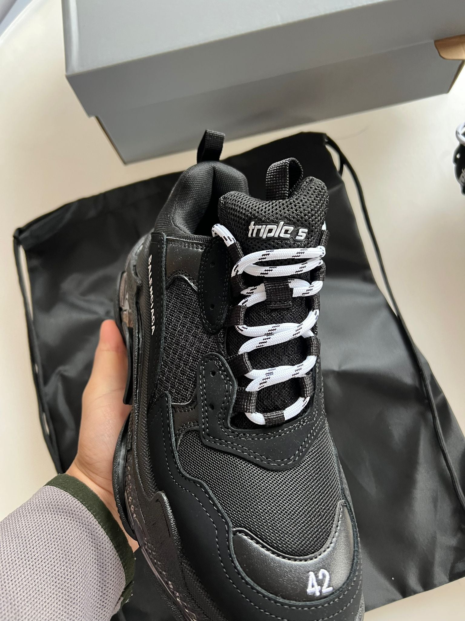 BALENCIAGA TRIPLE S - NEGRAS