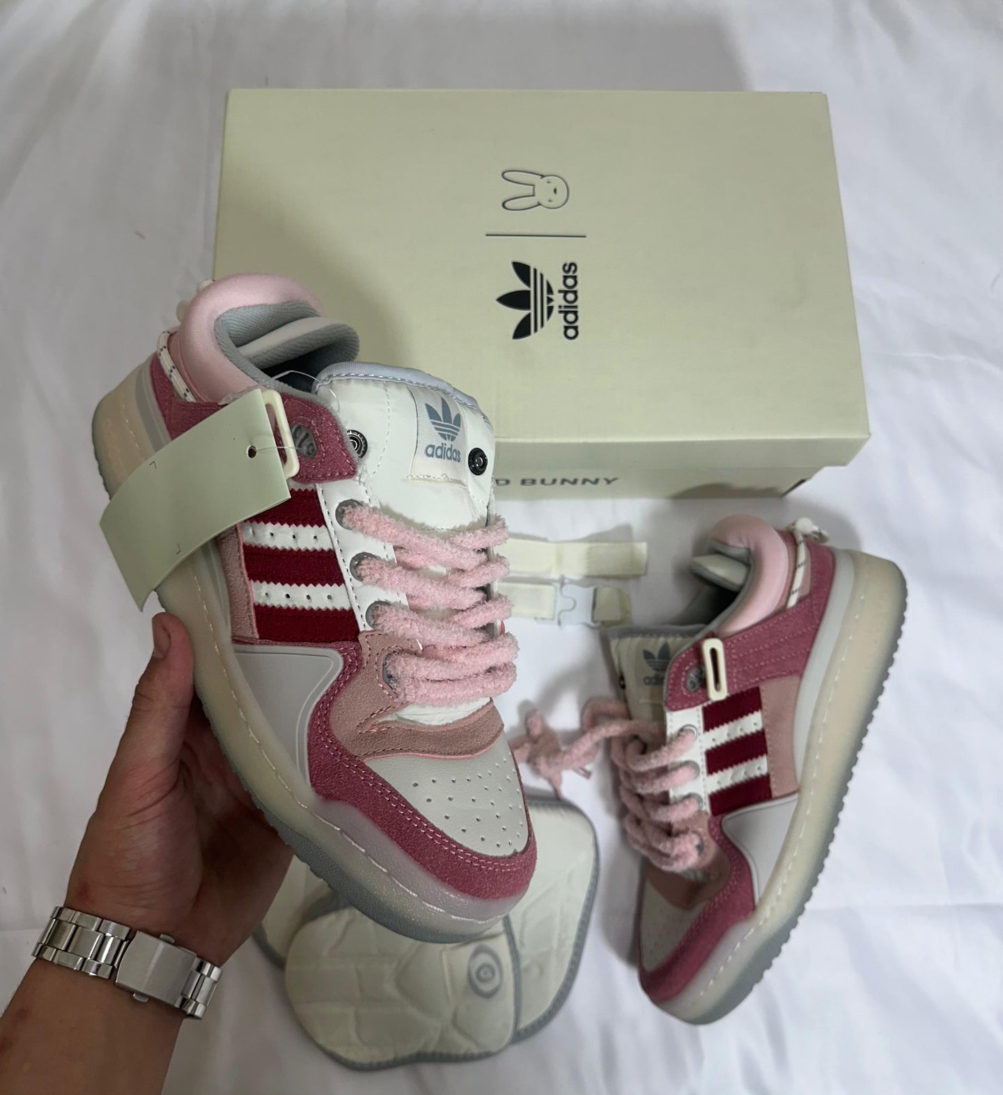 ADDIDAS X BAD BUNNY - ROSA