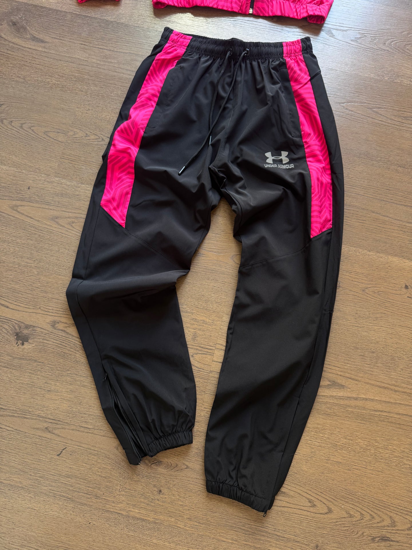 CONJUNTO -  UNDER ARMOUR - NEGRO/ROSA