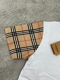 CONJUNTO CORTO - BURBERRY BLANCO