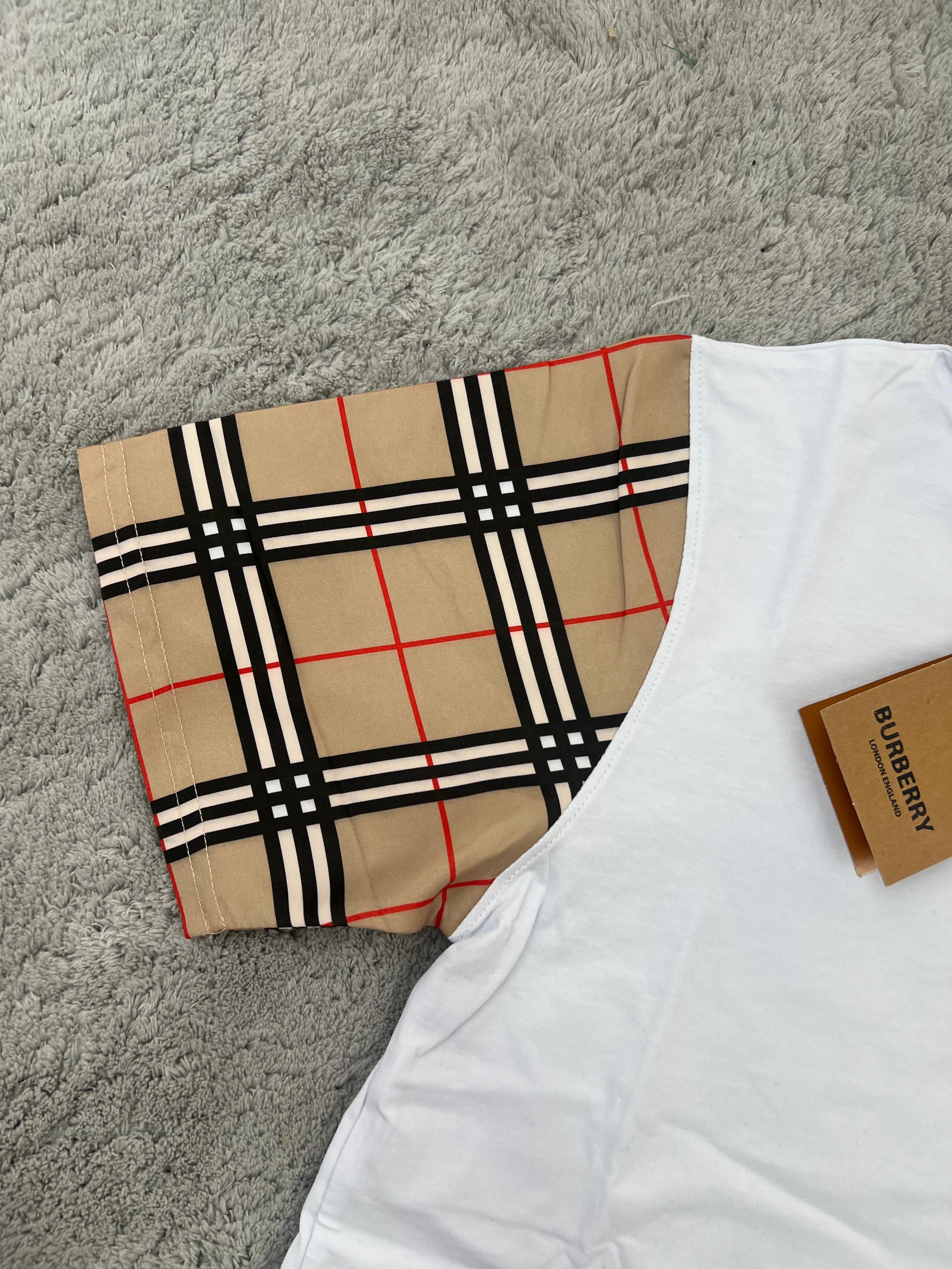 CONJUNTO CORTO - BURBERRY BLANCO
