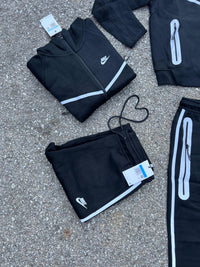 CONJUNTO NIKE TECH - 2025/2026