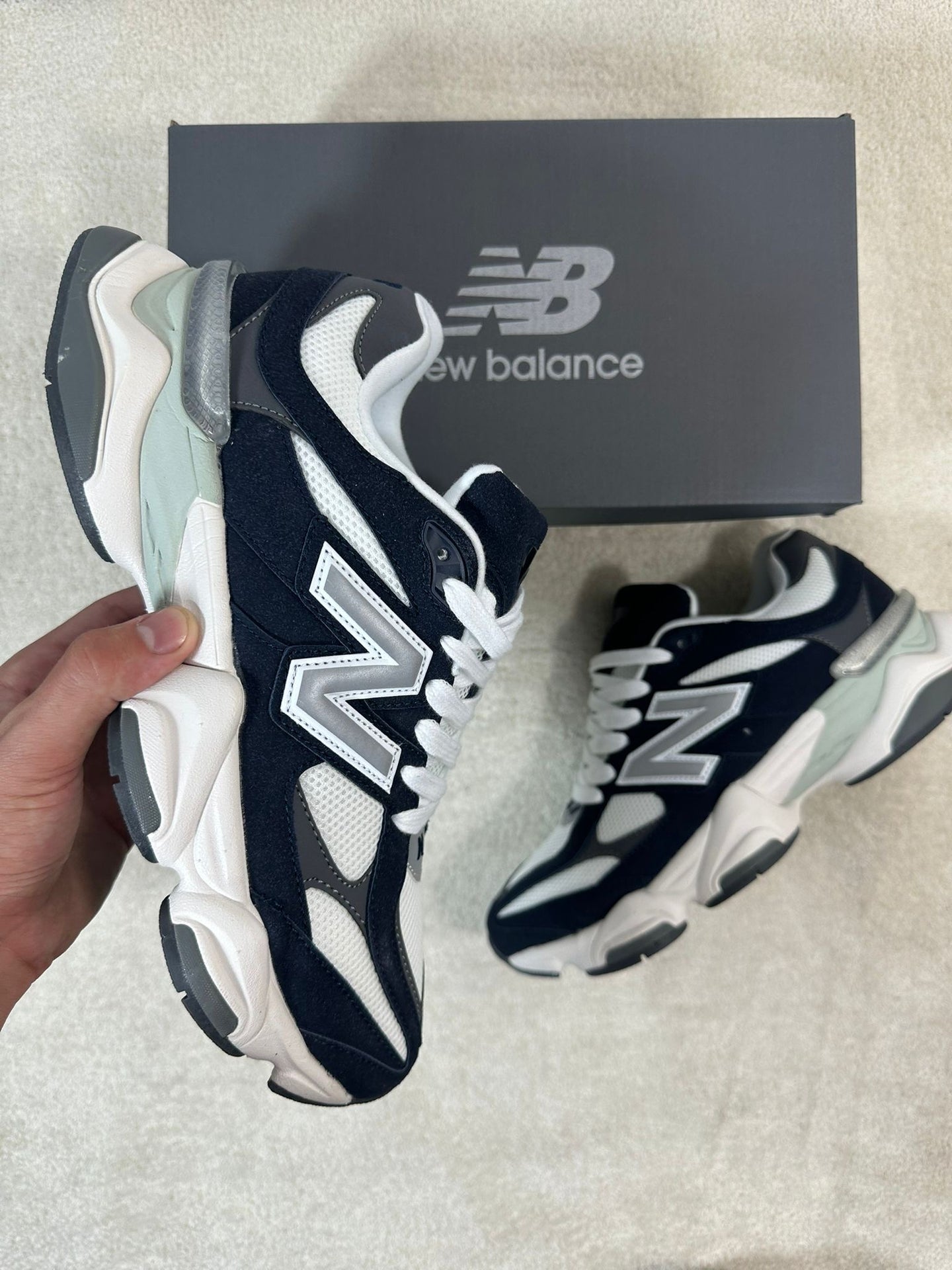 NEW BALANCE 9060 - M12