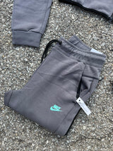 CONJUNTO NIKE TECH - 2025/2026