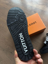 LV TRAINER - BLACK 3