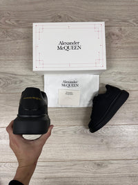 Alexander McQueen - Black/White