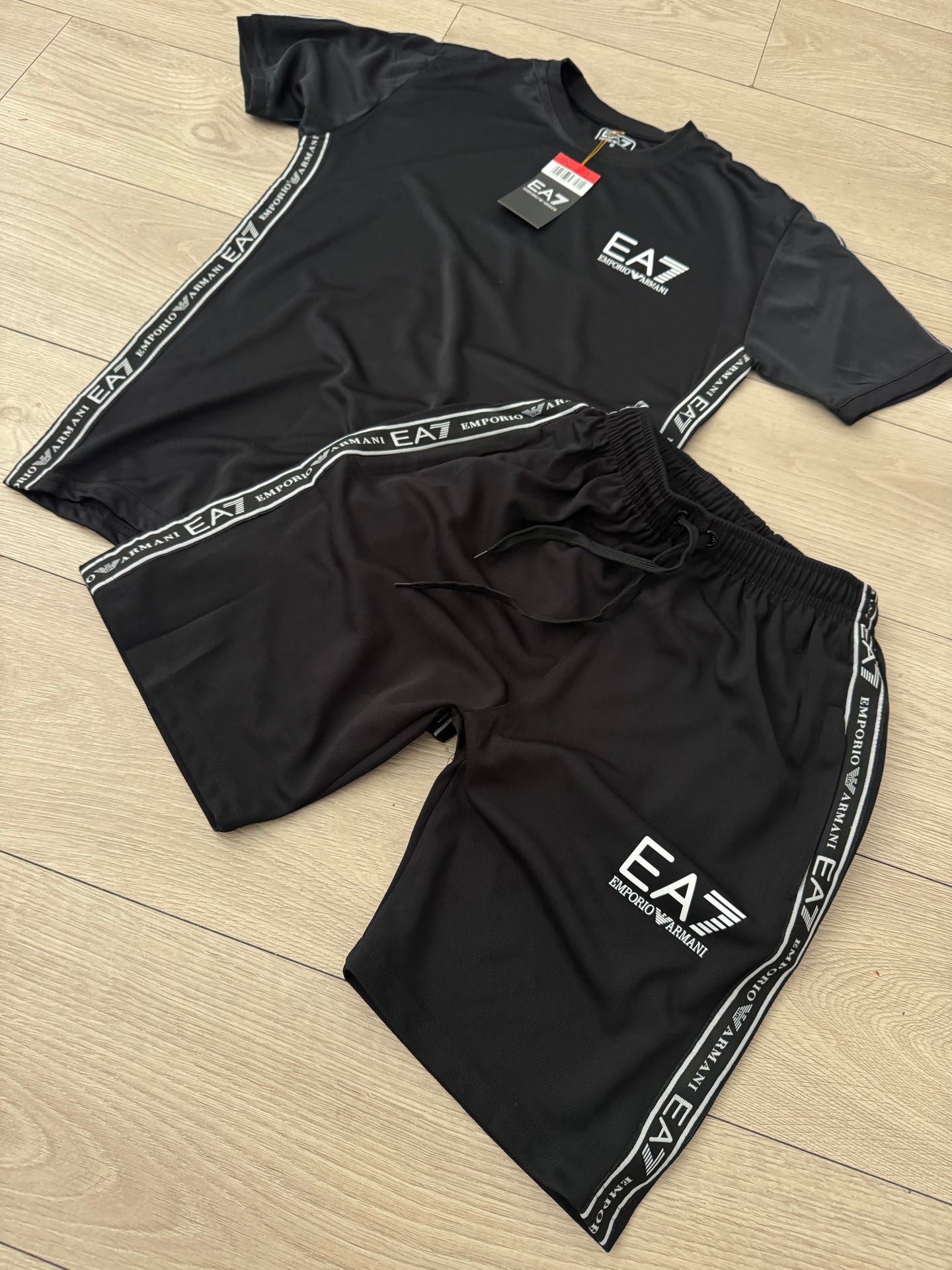 CONJUNTO CORTO - EA7 NEGRO