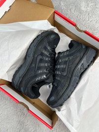 NIKE P6000