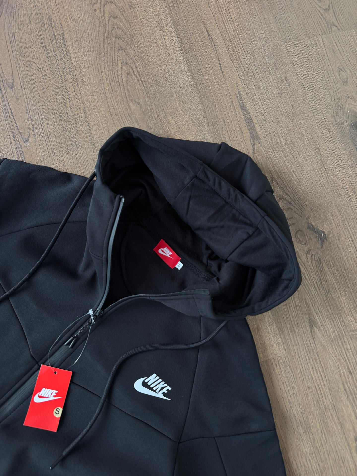 CONJUNTO NIKE TECH - NEGRO - N9