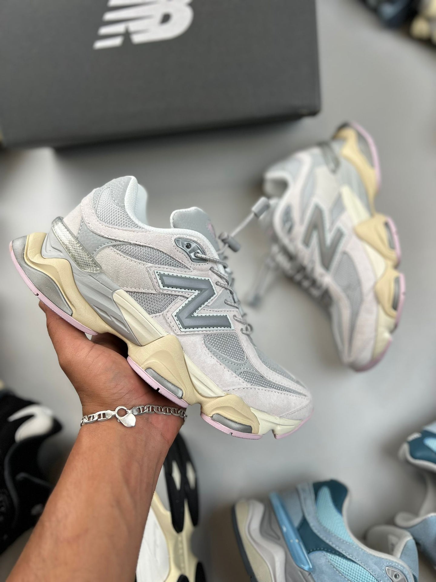 NEW BALANCE 9060 - M10