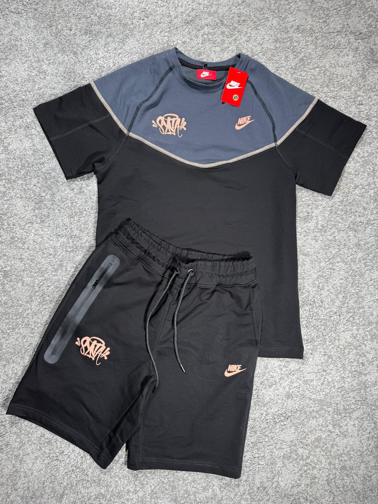 CONJUNTO CORTO - NIKE TECH x SYNA