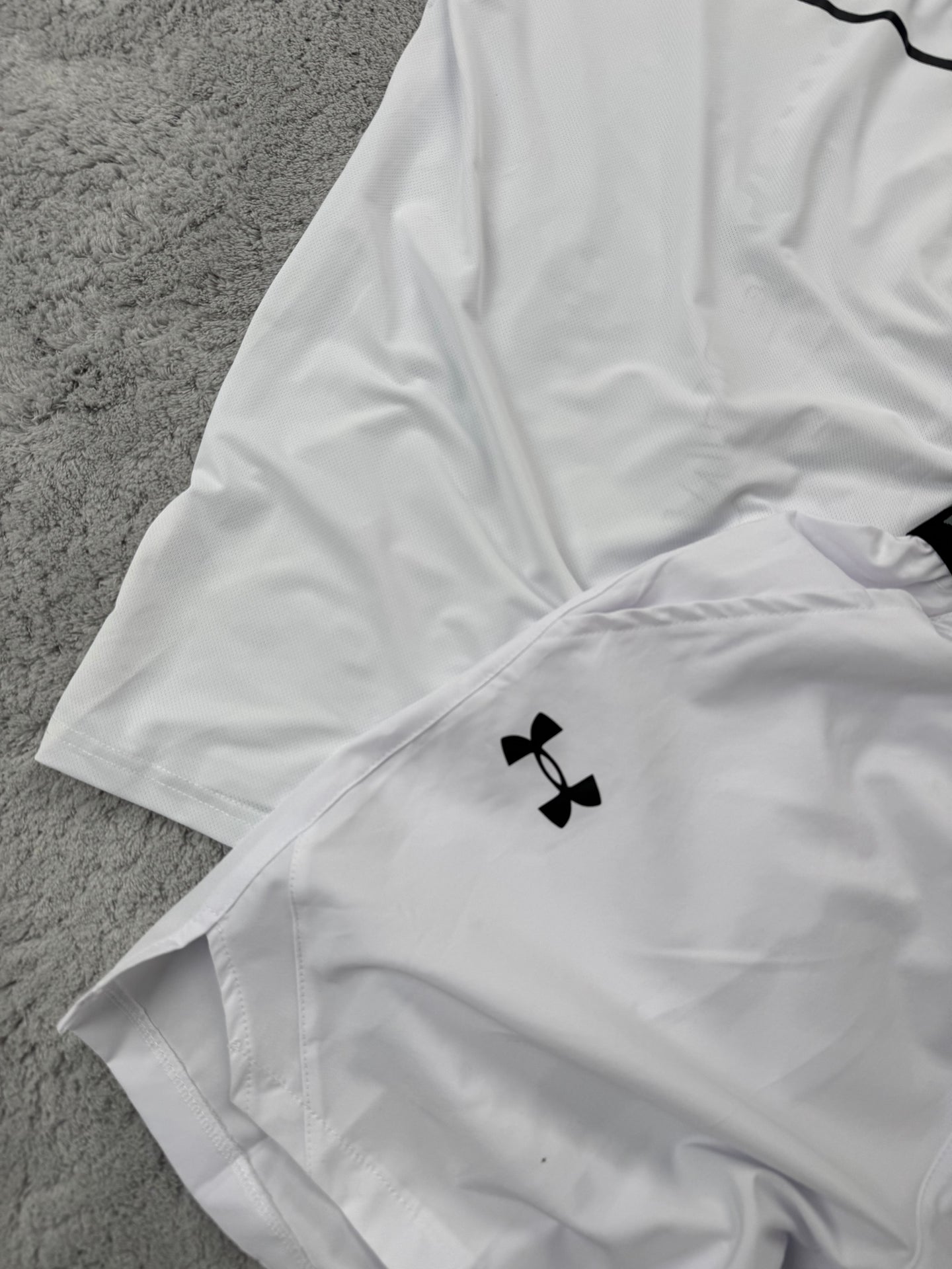 UNDER AMOUR 2025 - M2 BLANCO