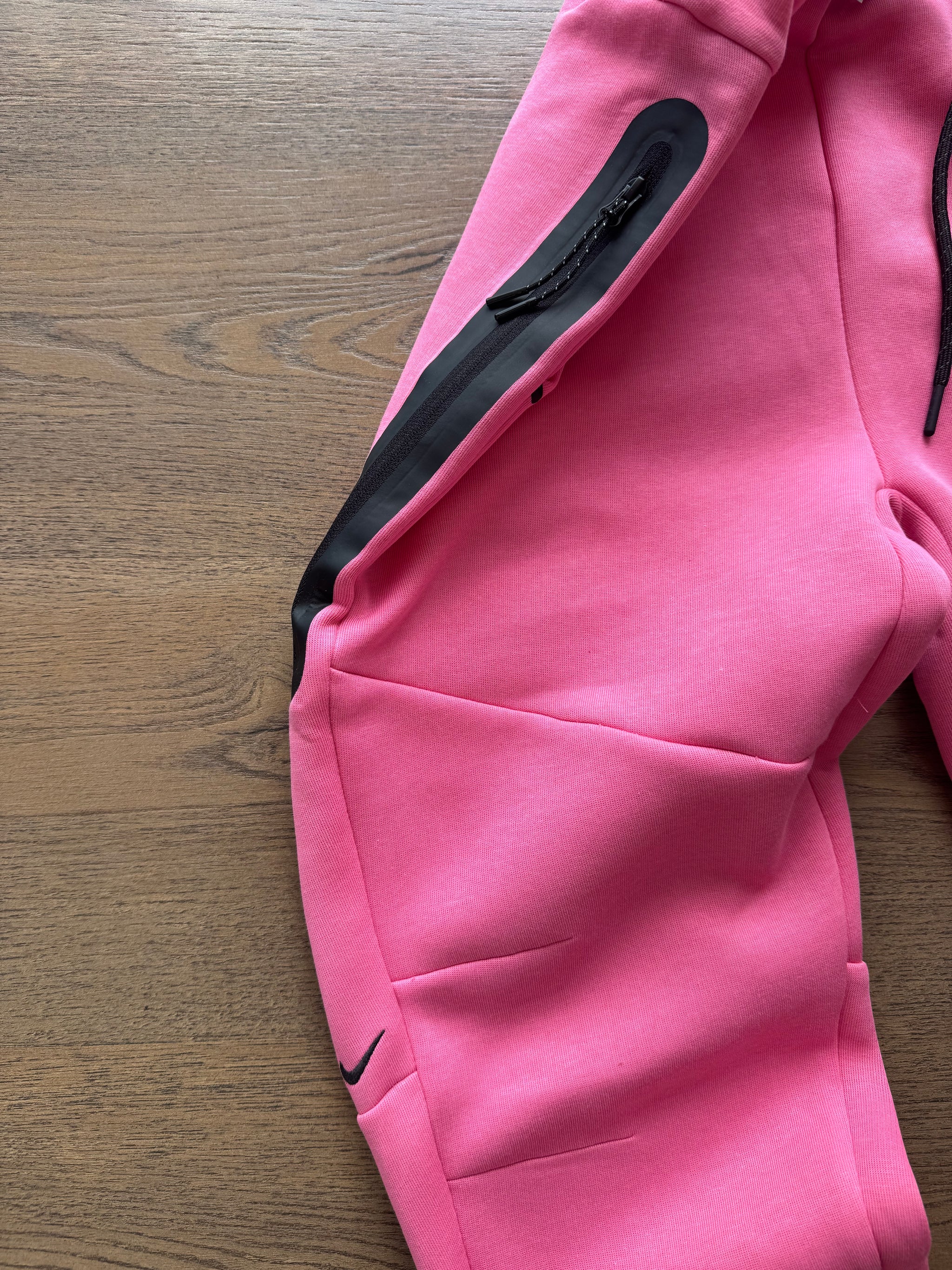 CONJUNTO NIKE TECH 2026 - M13