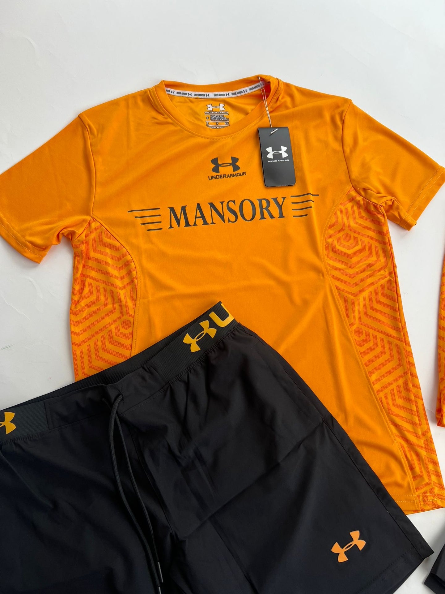 UNDER ARMOUR MANSORY NARANJA2026