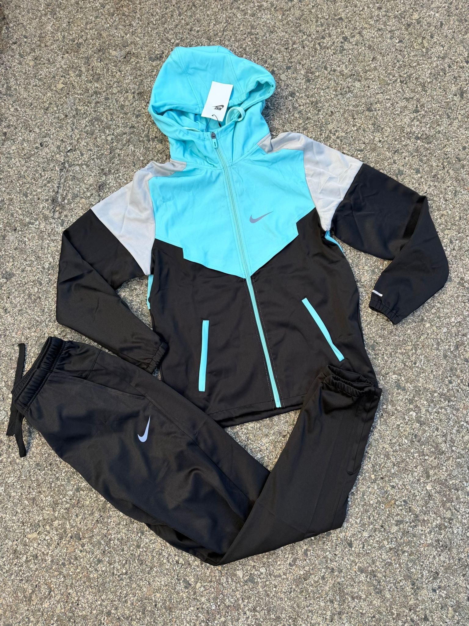 CONJUNTO NIKE MILER 2026 - M5