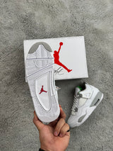 JORDAN RETRO 4