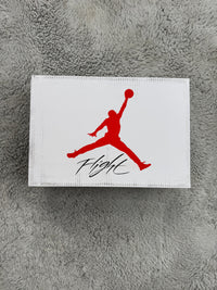 JORDAN RETRO 4