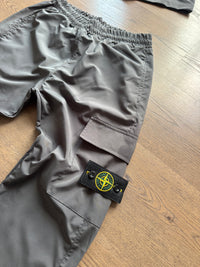 Conjunto Stone Island - GRIS OSCURO
