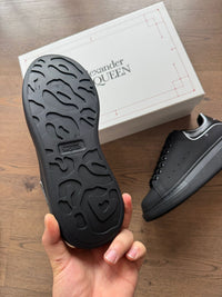 Alexander McQueen - Black 2