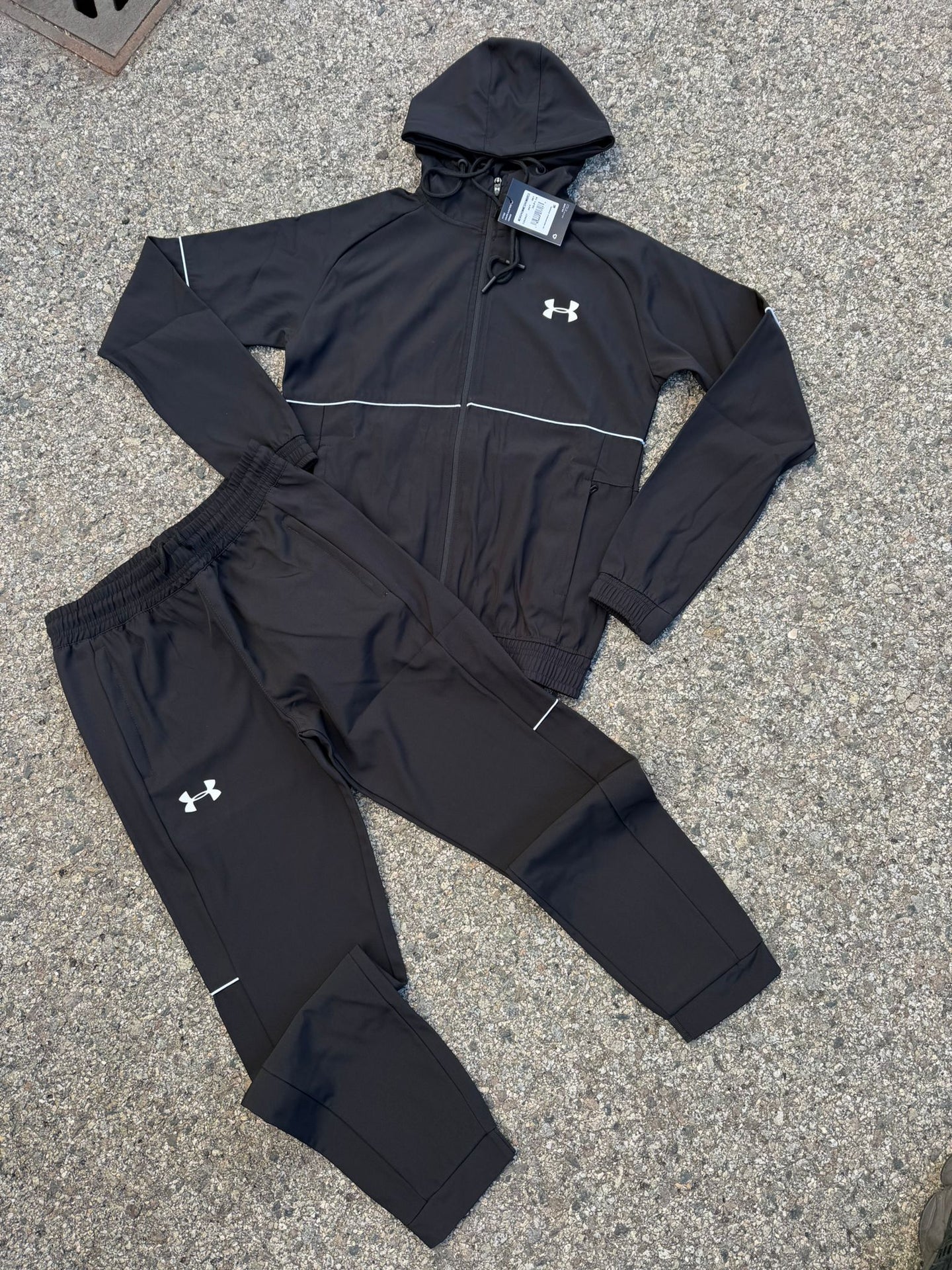 CONJUNTO -  UNDER ARMOUR NEGRO(H)