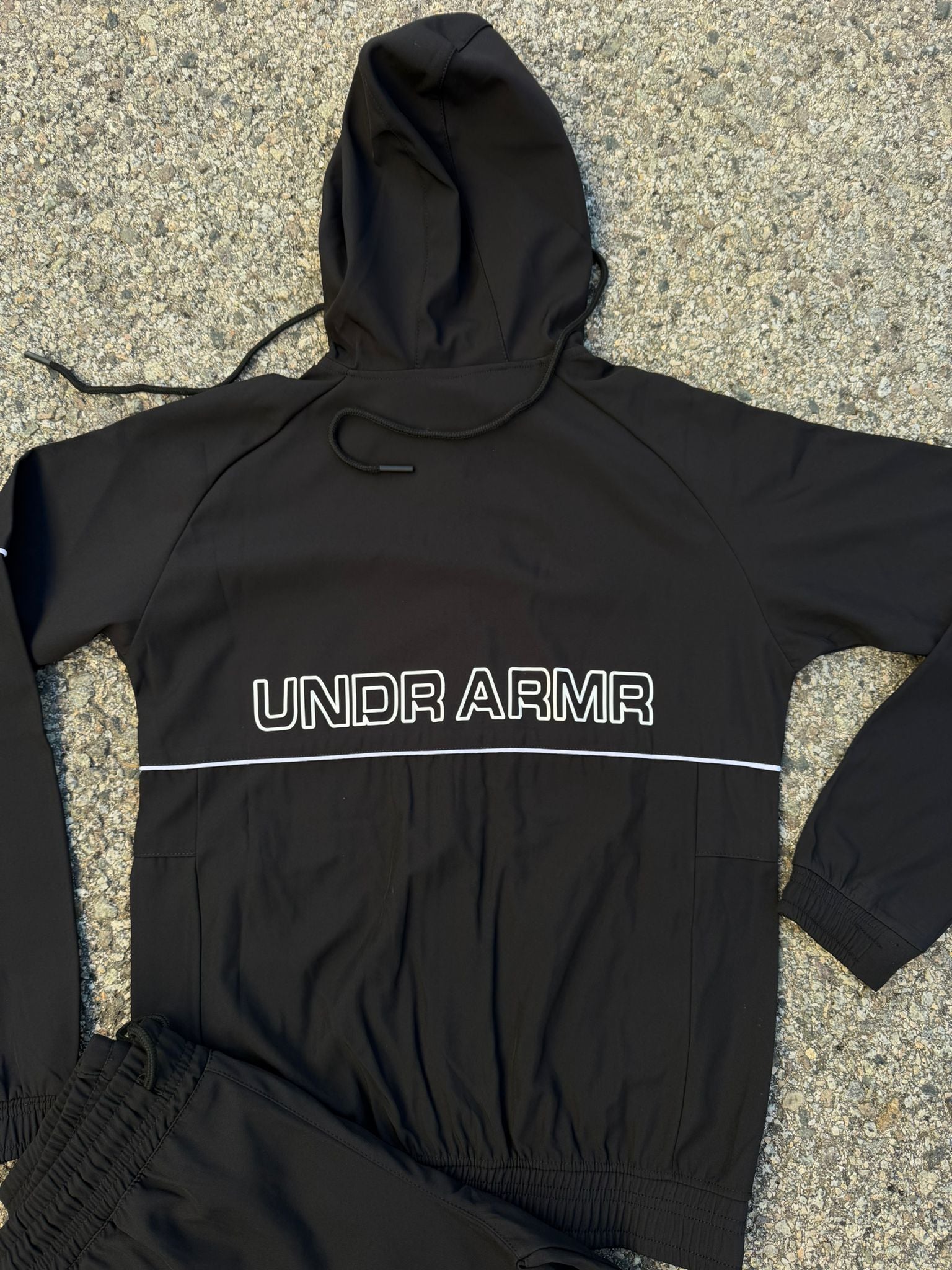 CONJUNTO -  UNDER ARMOUR NEGRO(H)